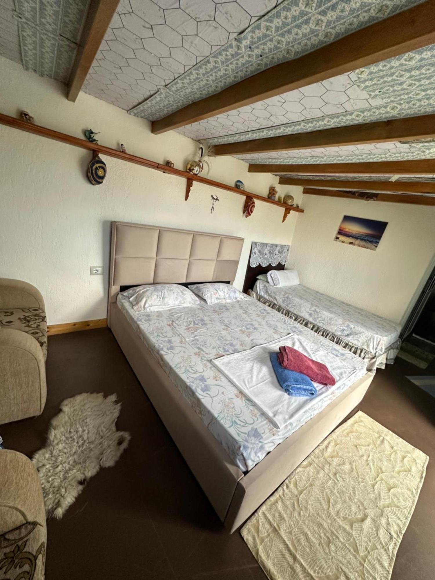 Villa Zeko Gjirokastër Buitenkant foto
